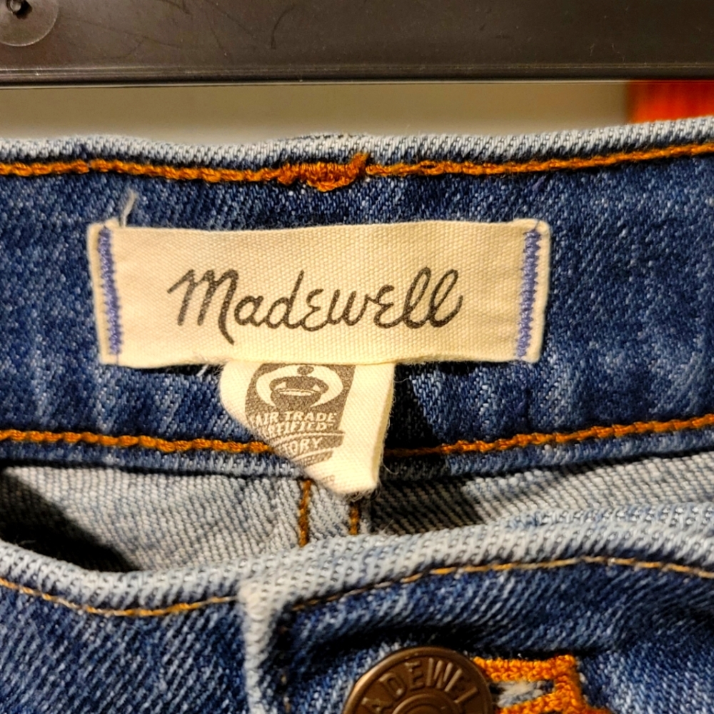 Madewell Classic Straight Knicks